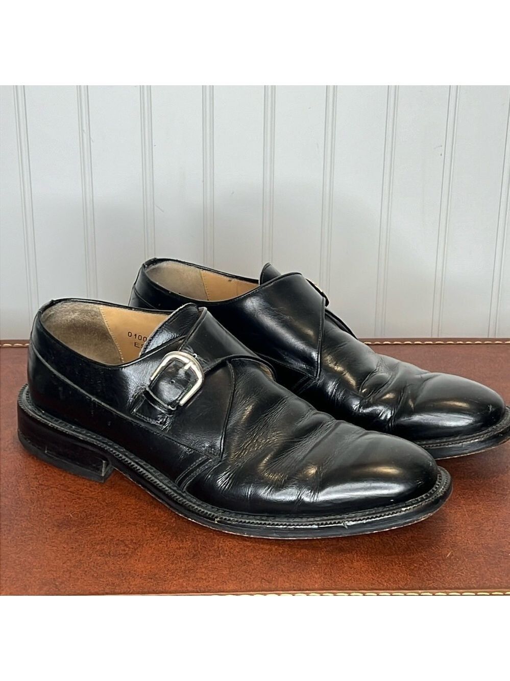 - Bruno Magli Buckle Dress Shoes Size 8.5